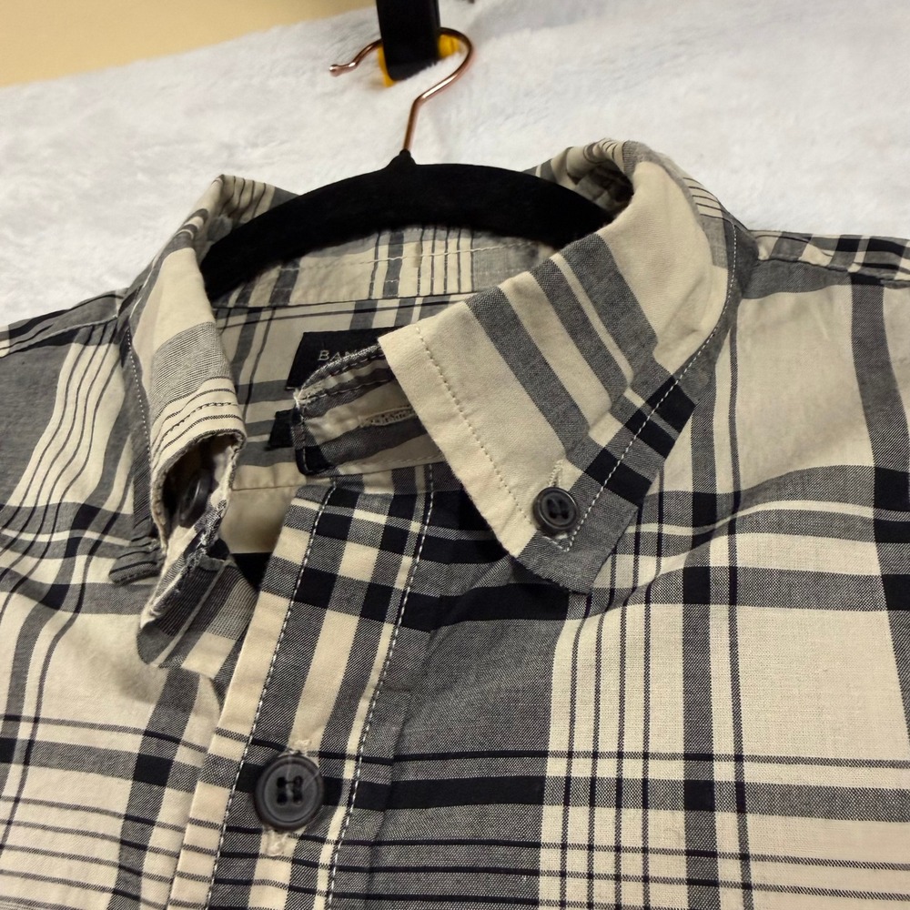 Banana Republic S Cream Black Plaid Buttoned Shirt Untucked Fit 100% Cotton Work